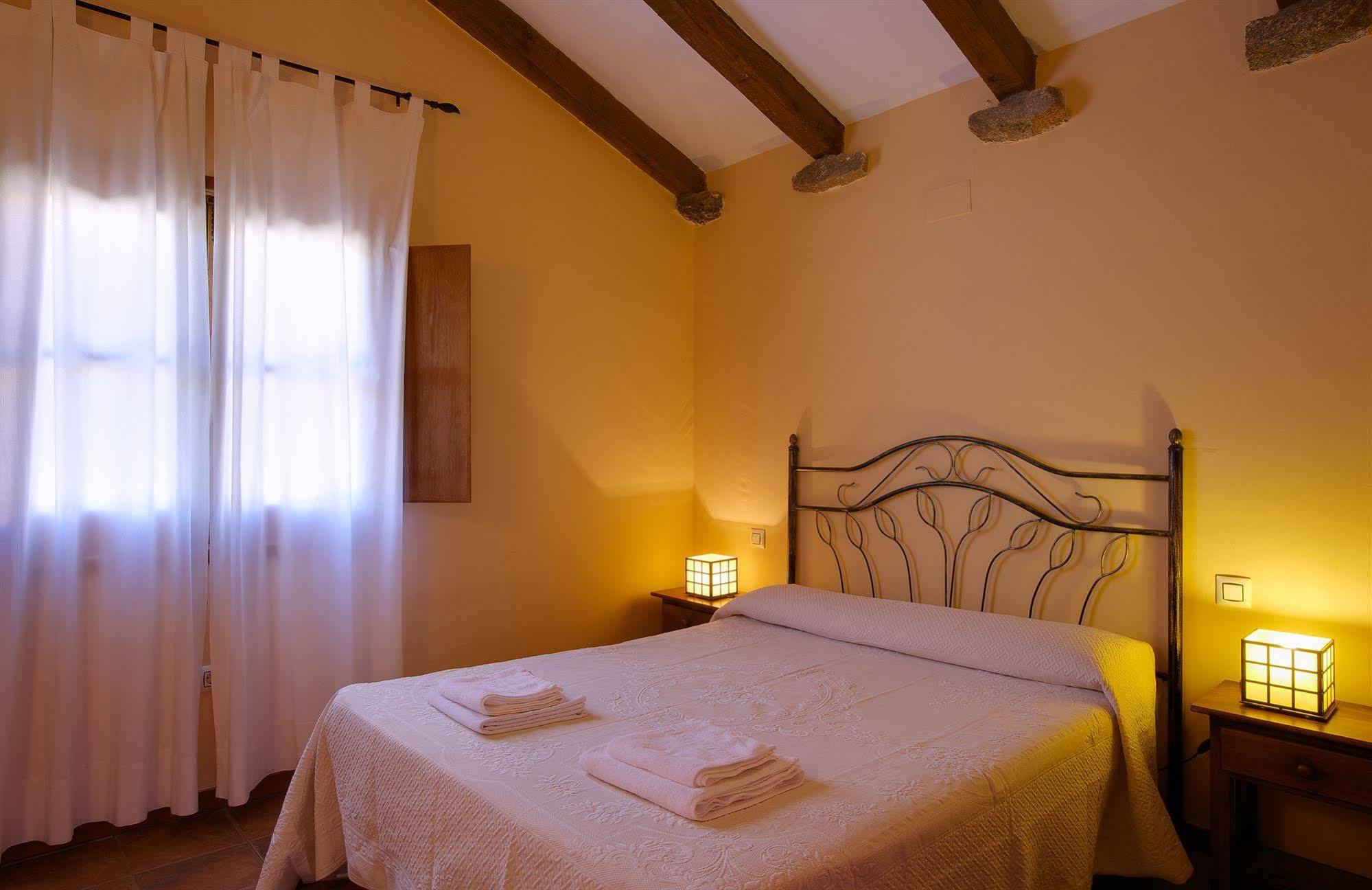 Aroma De Primavera En Casas Rurales Acebuche Casas del Monte Zewnętrze zdjęcie